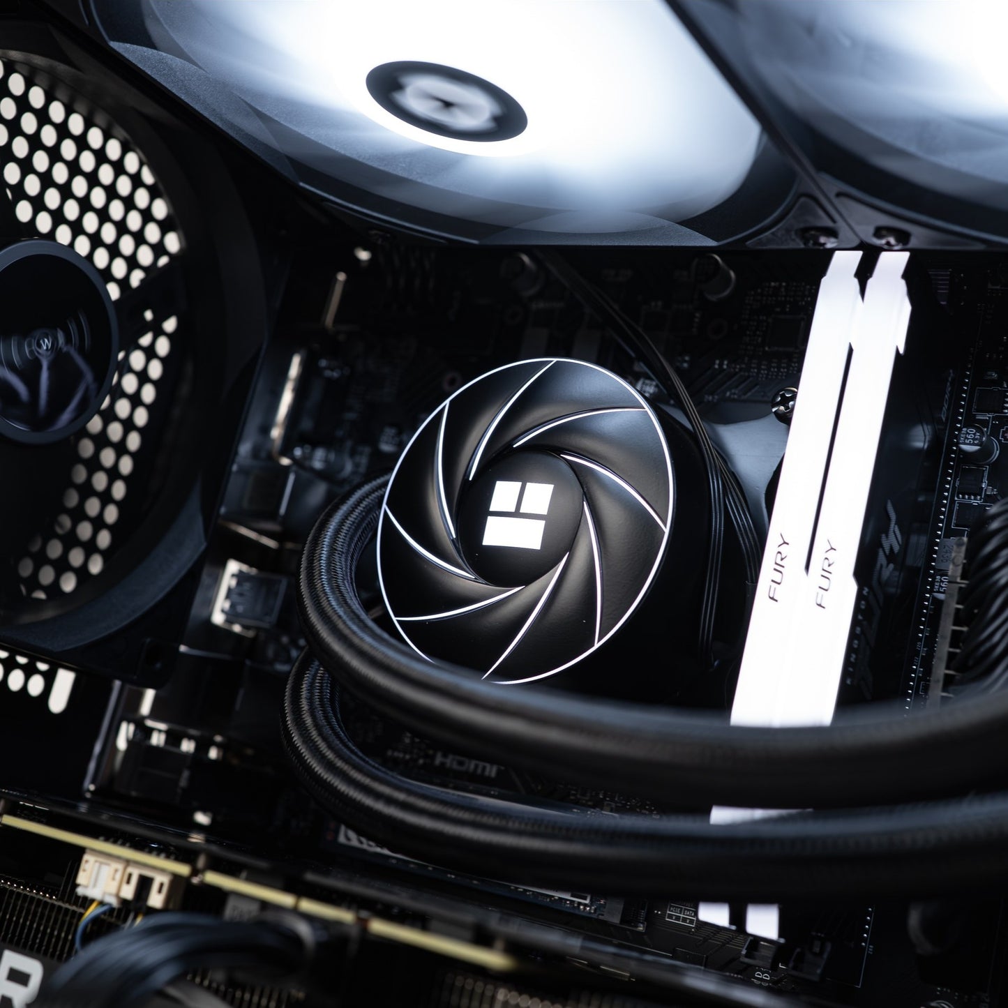 NEO - AMD Ryzen 5 5500 / GeForce RTX 5060 Gaming PC