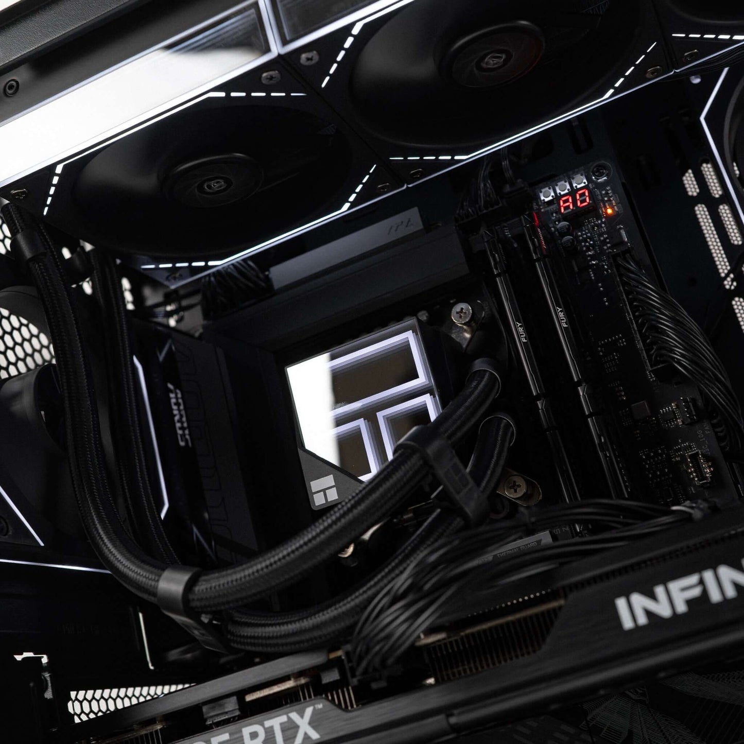 XR - AMD Ryzen 7 9800X3D / Radeon RX 9070 XT Gaming PC