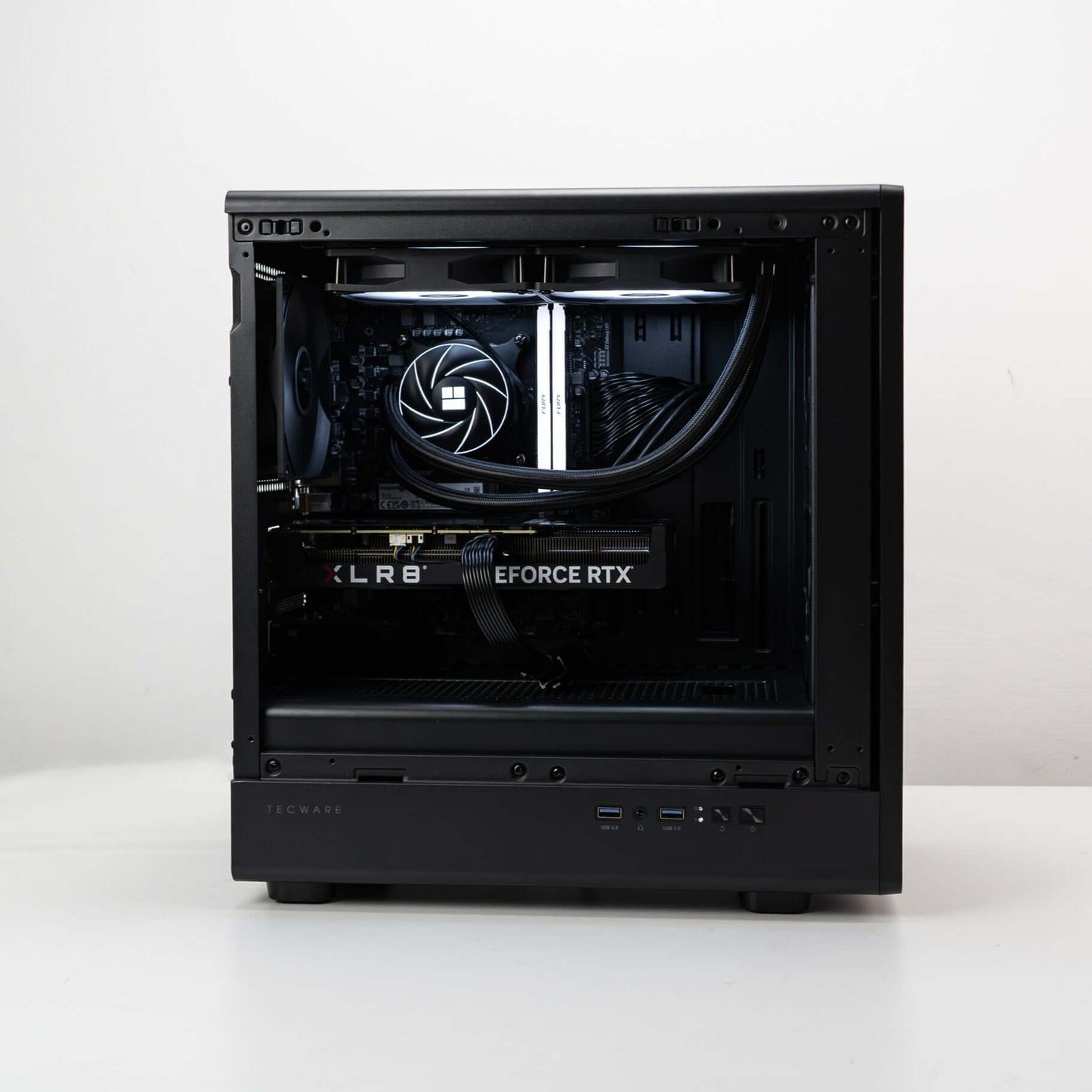 NEO - AMD Ryzen 5 5500 / GeForce RTX 5050 Gaming PC