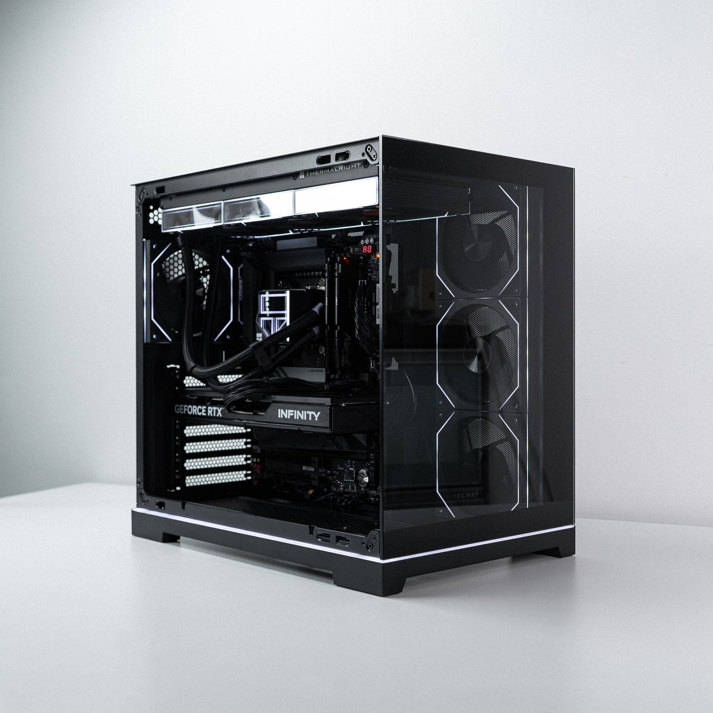 XR - AMD Ryzen 7 9800X3D / GeForce RTX 5070 Ti Gaming PC