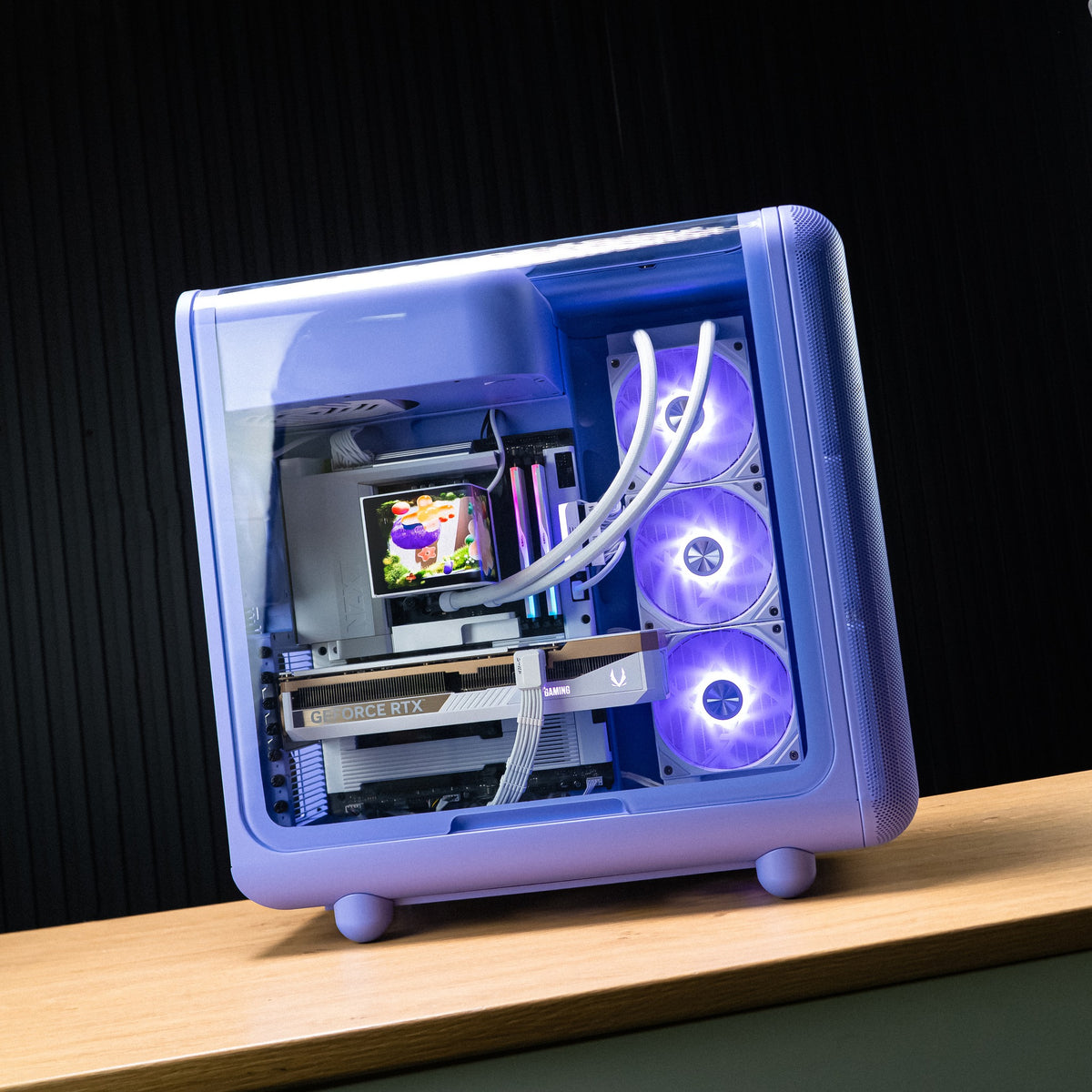 EMARQUE custom PC build photo
