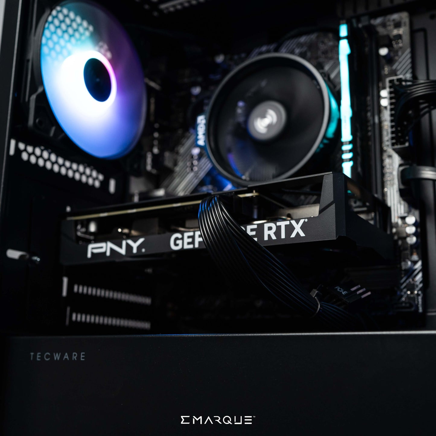 EMARQUE workstation PC with AMD Ryzen 5 8400F and GeForce RTX 5060 in Tecware NEO M2 case, ideal for editing and 3D modeling.