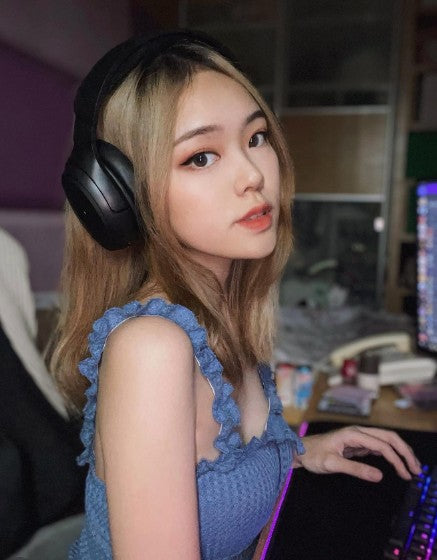 @yshindii